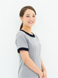 歯科助手 山田 愛美(やまだ いつみ)
